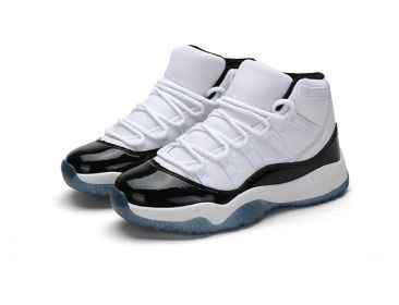 Breathable Sneakers With Mesh Surface For Children (Option: White black-35)